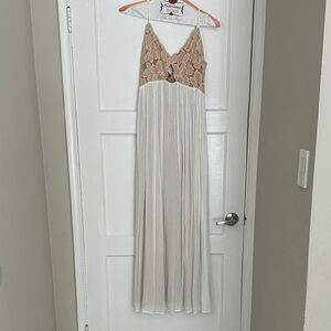 Tularosa Tan Lace and Cream Pleated Dress
